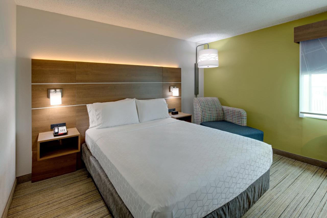 Holiday Inn Express Nashville W-I40, An Ihg Hotel Extérieur photo